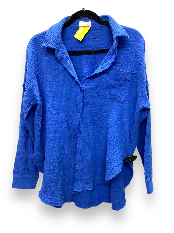 women's tops for those who want to create stylish and put-together outfits without spending a fortuneTop Long Sleeve By Pink Lily In Blue, Size: M