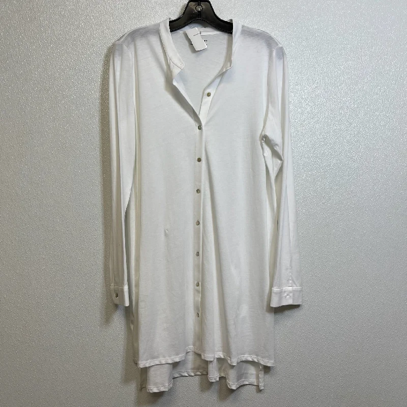 women's tops for those who want to add a personal touch to their wardrobe with unique and one-of-a-kind piecesTop Long Sleeve By Eileen Fisher In White, Size: M