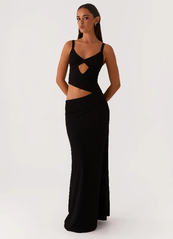 Scoop-Neck DressJocelyn Maxi Dress - Black