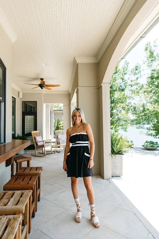 Casual Chic DressDanica Mini Dress - Black/White