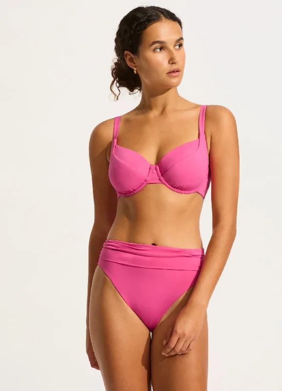 Cover-Up Female SwimwearSeafolly Collective DD Cup Underwire Bikini Top - Hot Pink