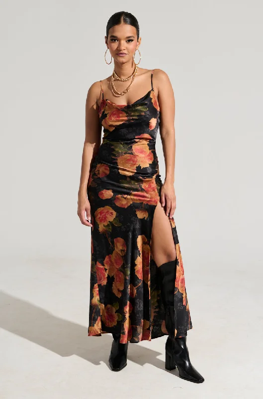 women's travel dressesFLIRTY FLORAL MAXI DRESS