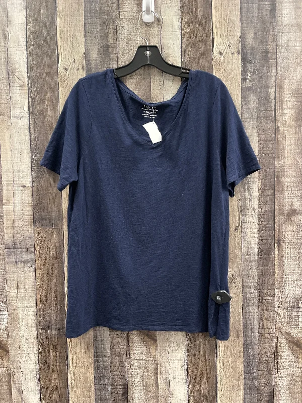 women's tops with embroidery detailsTop Short Sleeve Basic By Chicos In Navy, Size: L