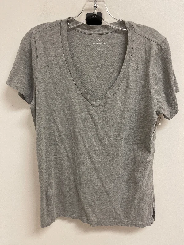 women's tops for those who want to create outfits that reflect their personal style and sense of fashionTop Short Sleeve Basic By Lou And Grey In Grey, Size: M