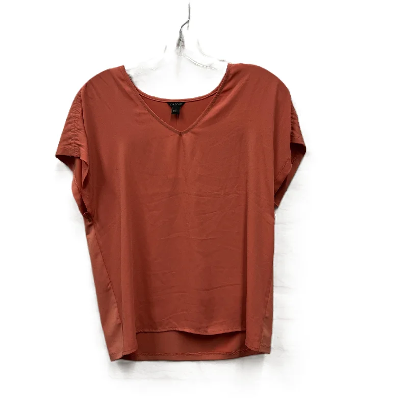 women's tops for those who want to make a fashion statementTop Short Sleeve By Ann Taylor In Coral, Size: S